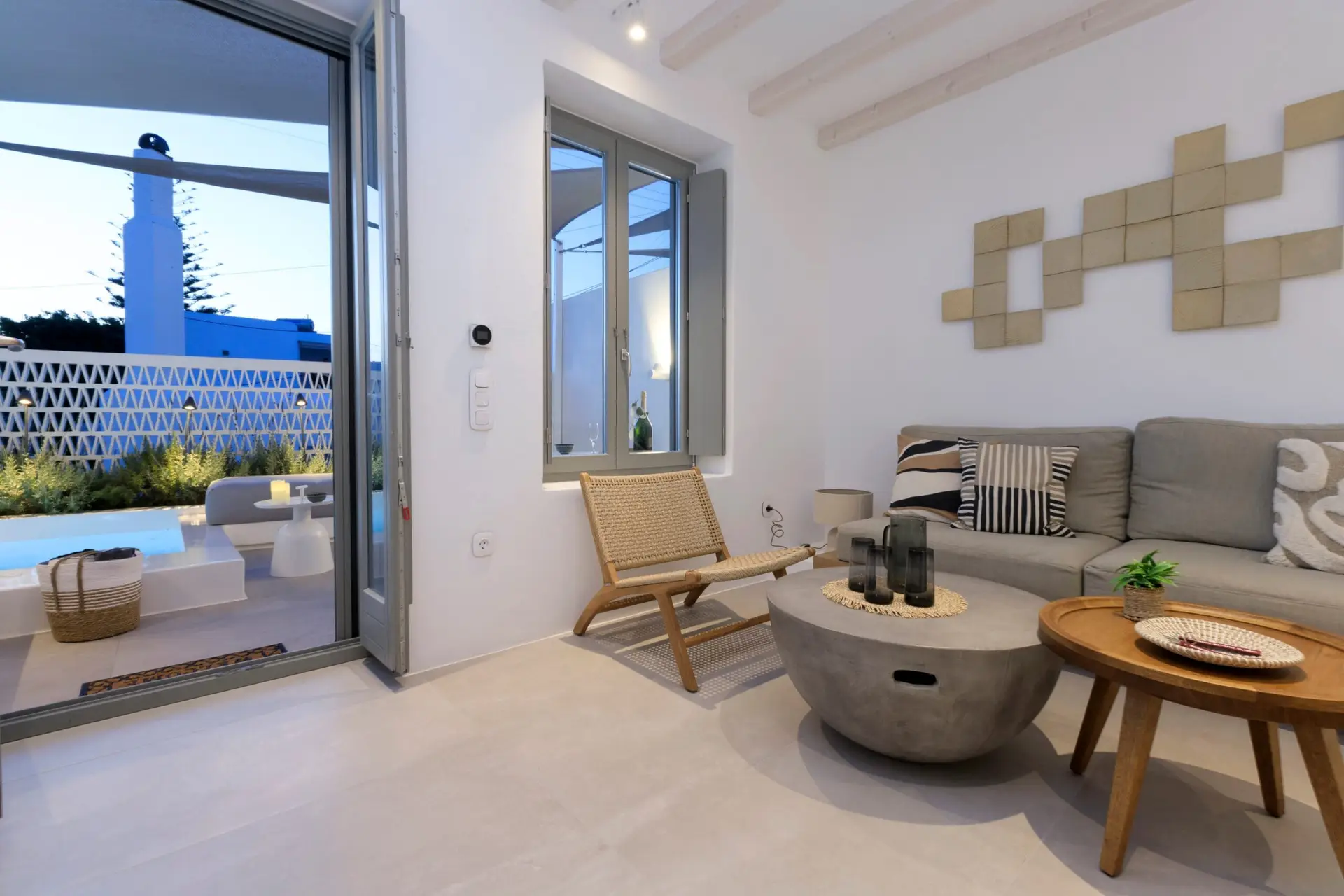 RES II 0 FLOOR LIVING AREA 1F